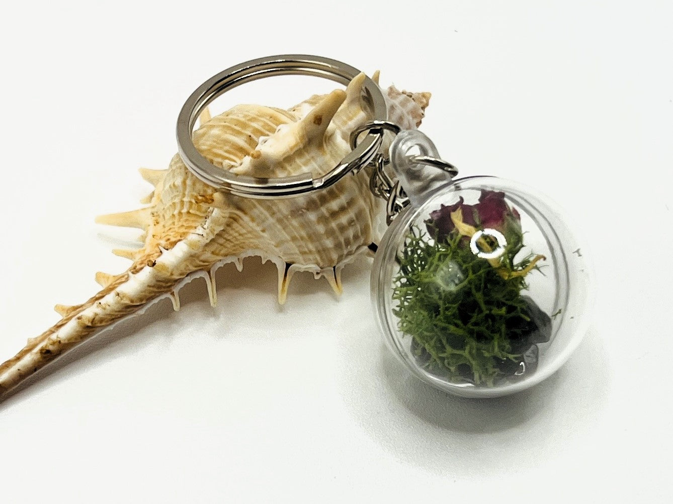 Simple Floral Terrarium Keychain